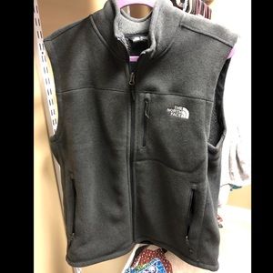 Men’s North Face Vest